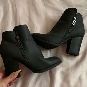 Black Boots